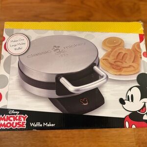 Disney Classic Mickey Waffle Maker - Silver and Black